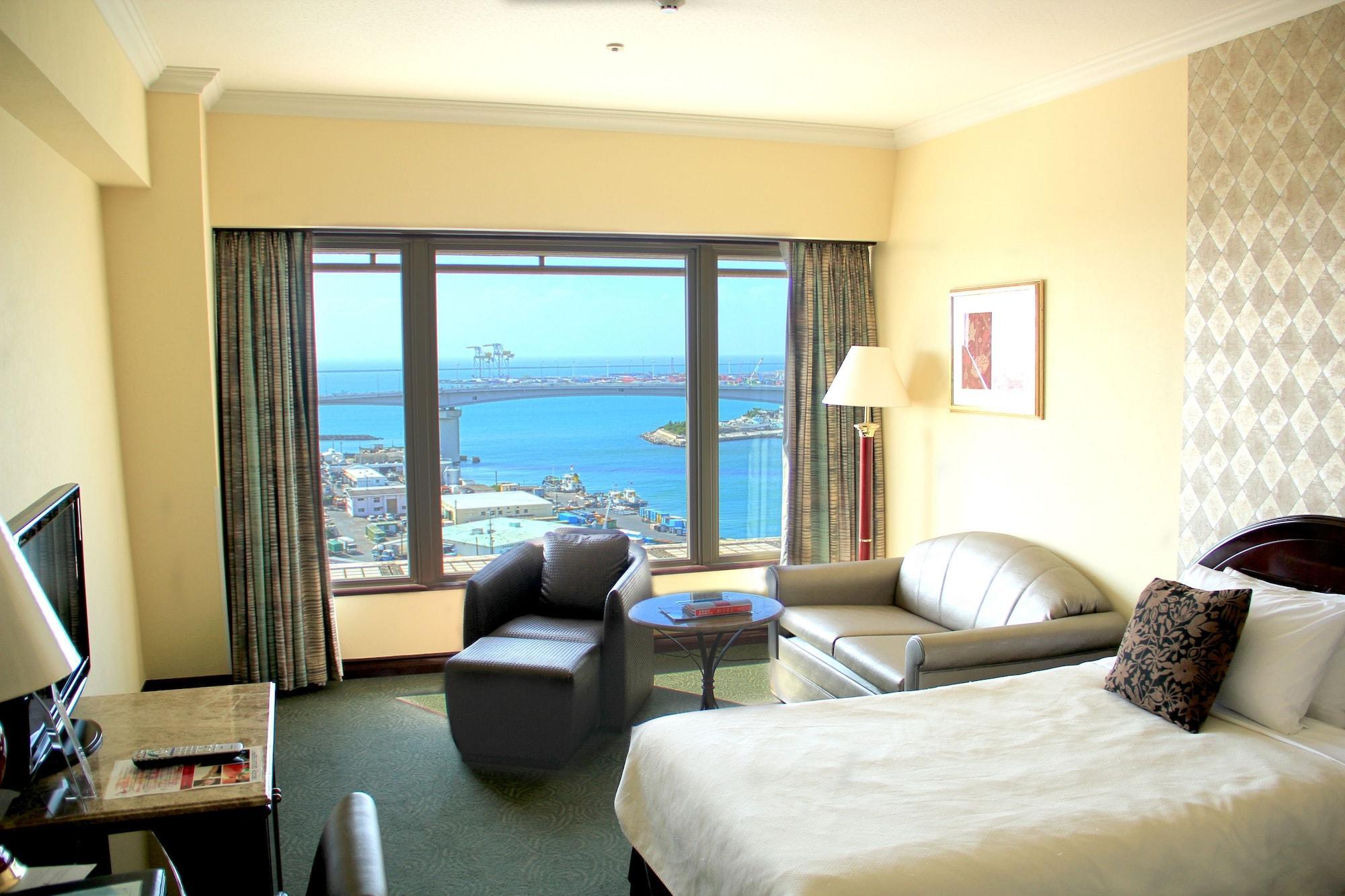Okinawa Kariyushi Urban Resort Naha Luaran gambar